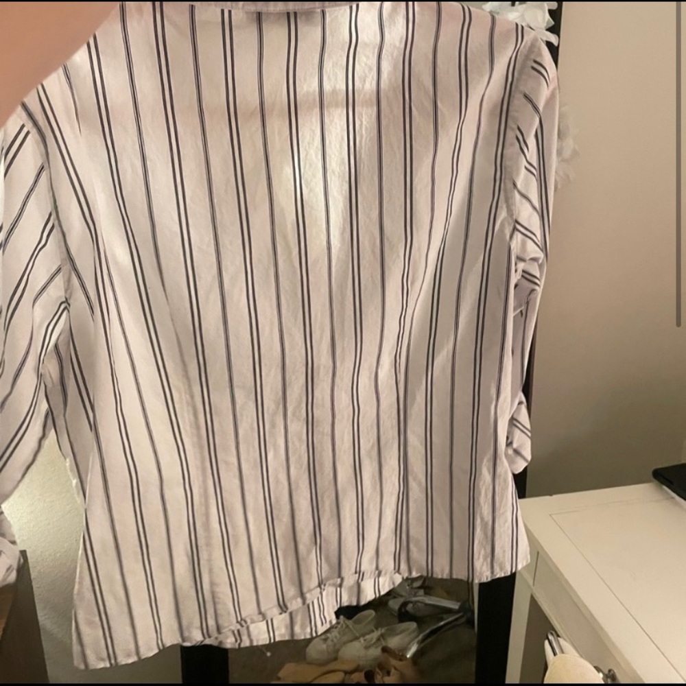 Calvin Klein blouse - Picture 3 of 4